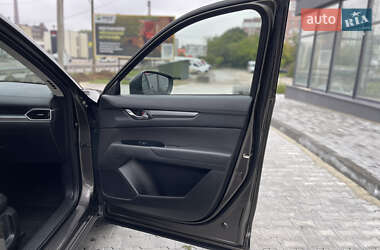 Позашляховик / Кросовер Mazda CX-5 2018 в 
