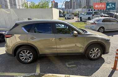 Внедорожник / Кроссовер Mazda CX-5 2023 в 