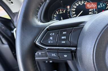 Позашляховик / Кросовер Mazda CX-5 2021 в 