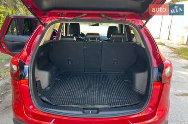 Позашляховик / Кросовер Mazda CX-5 2016 в 