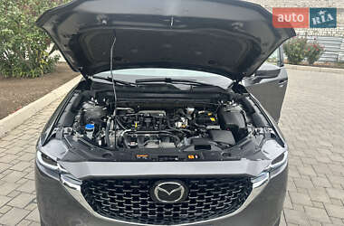 Позашляховик / Кросовер Mazda CX-5 2020 в 