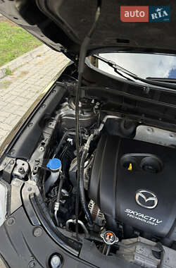Внедорожник / Кроссовер Mazda CX-5 2017 в 
