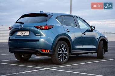 Внедорожник / Кроссовер Mazda CX-5 2017 в 
