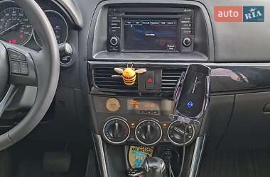 Позашляховик / Кросовер Mazda CX-5 2014 в 