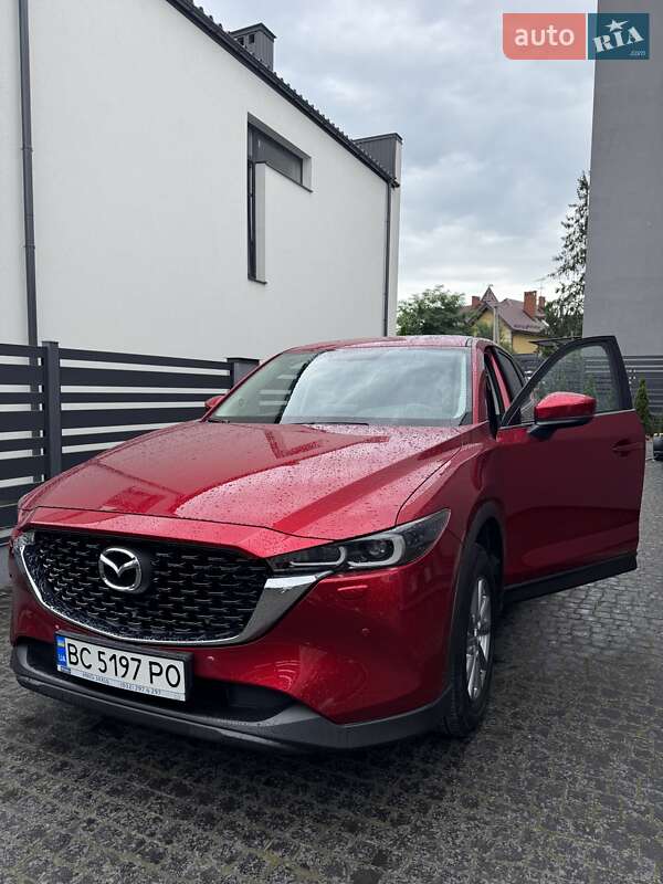 Позашляховик / Кросовер Mazda CX-5 2023 в 