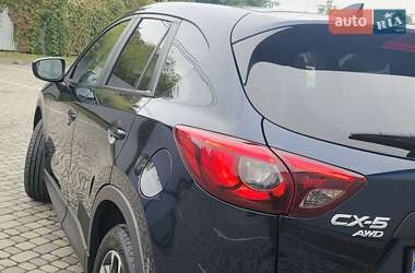 Позашляховик / Кросовер Mazda CX-5 2017 в 