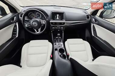 Позашляховик / Кросовер Mazda CX-5 2017 в 