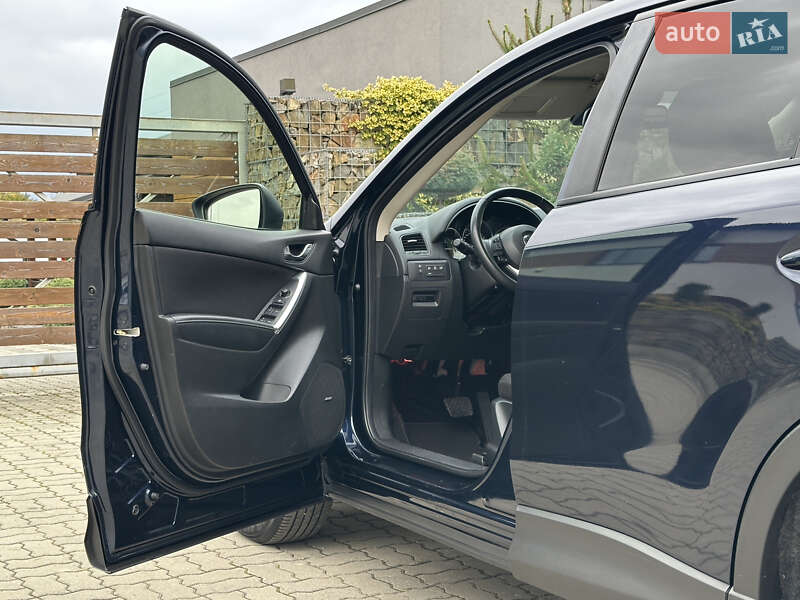 Внедорожник / Кроссовер Mazda CX-5 2015 в Стрые