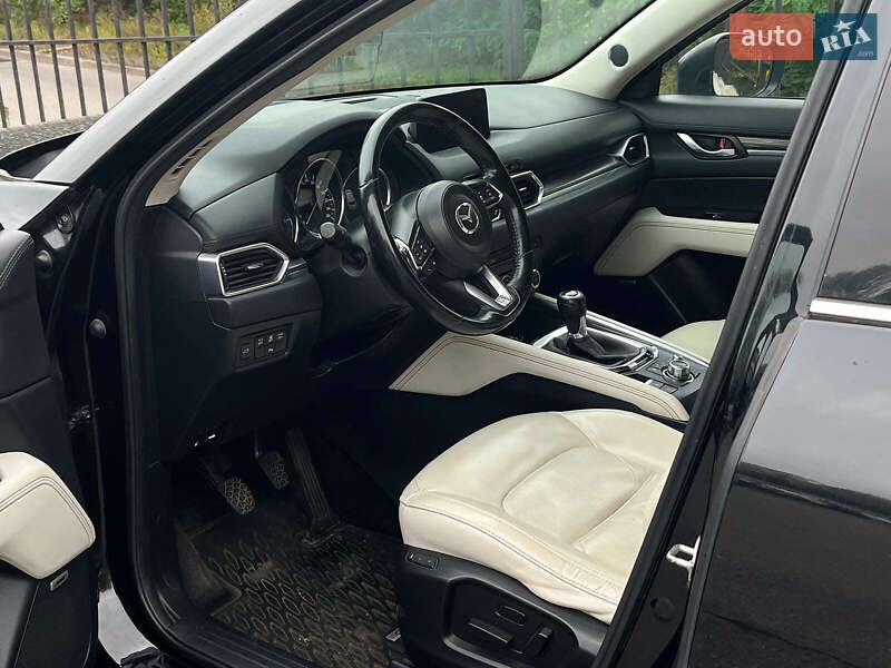 Внедорожник / Кроссовер Mazda CX-5 2017 в Киеве фото 14 Внедорожник / Кроссовер Mazda CX-5 2017 в Киеве