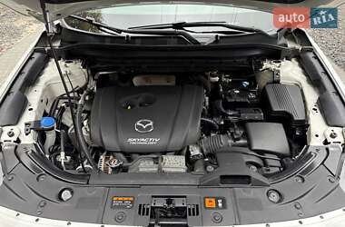 Позашляховик / Кросовер Mazda CX-5 2019 в 
