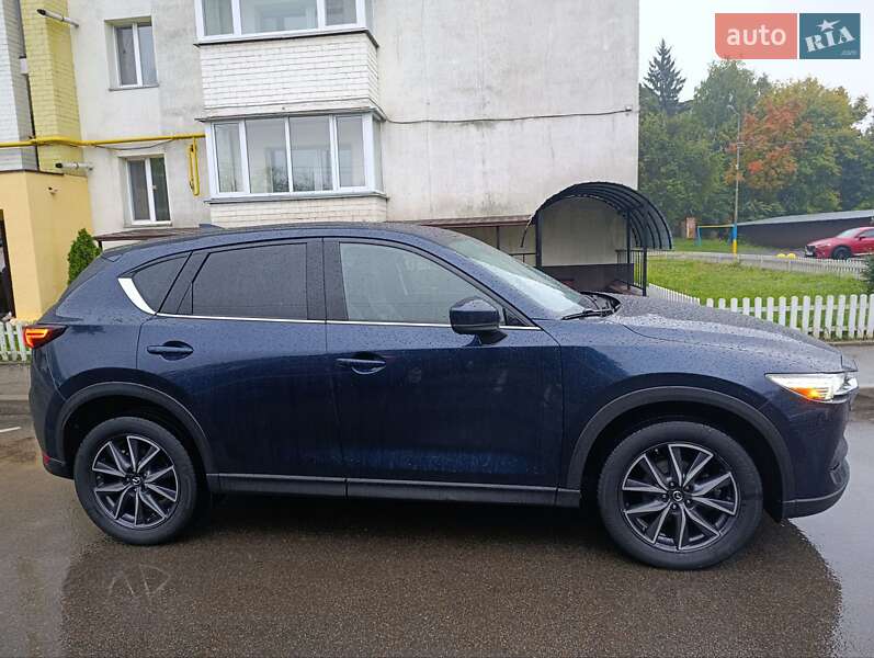 Позашляховик / Кросовер Mazda CX-5 2017 в Чернігові