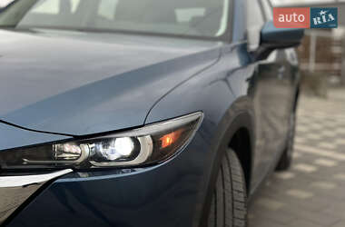 Позашляховик / Кросовер Mazda CX-5 2022 в 
