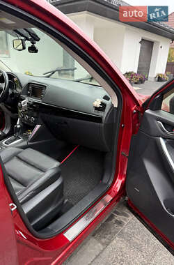Позашляховик / Кросовер Mazda CX-5 2014 в 