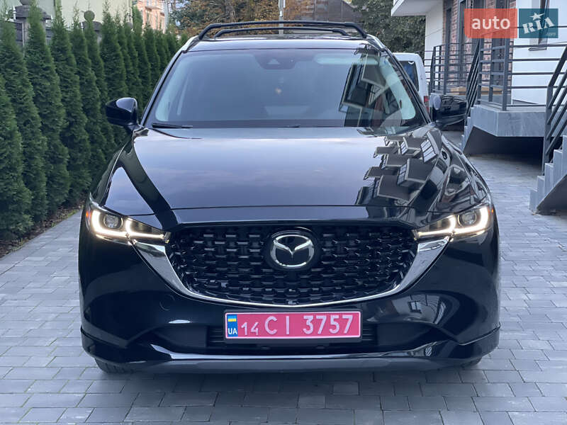 Позашляховик / Кросовер Mazda CX-5 2024 в 