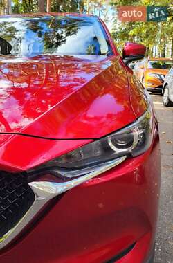 Позашляховик / Кросовер Mazda CX-5 2019 в 