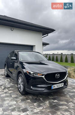 Внедорожник / Кроссовер Mazda CX-5 2018 в 