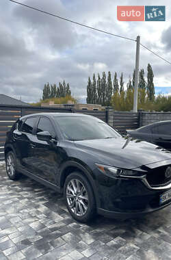 Внедорожник / Кроссовер Mazda CX-5 2018 в 