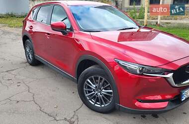 Позашляховик / Кросовер Mazda CX-5 2019 в 