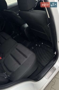 Позашляховик / Кросовер Mazda CX-5 2013 в 