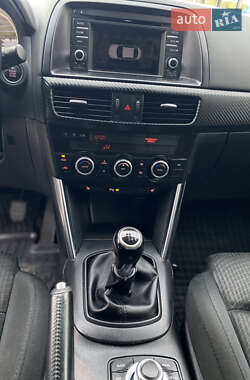 Позашляховик / Кросовер Mazda CX-5 2013 в 