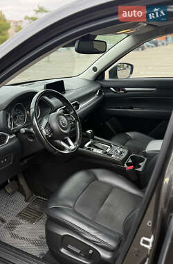 Позашляховик / Кросовер Mazda CX-5 2018 в 