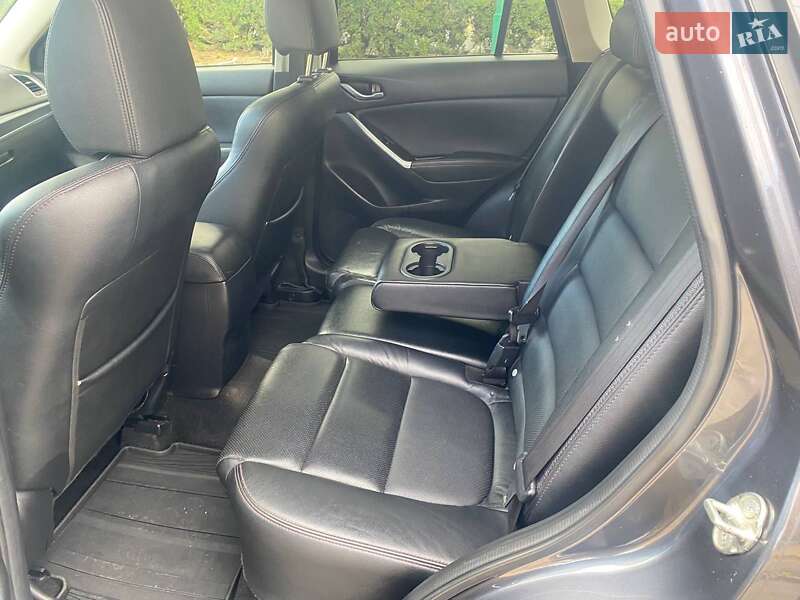 Внедорожник / Кроссовер Mazda CX-5 2016 в Чернигове