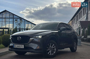 Позашляховик / Кросовер Mazda CX-5 2022 в 