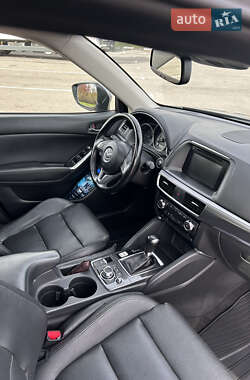 Позашляховик / Кросовер Mazda CX-5 2016 в 