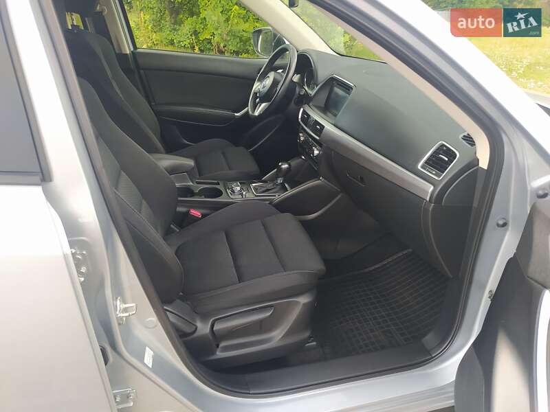 Позашляховик / Кросовер Mazda CX-5 2016 в Дубні