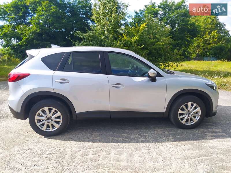 Позашляховик / Кросовер Mazda CX-5 2016 в Дубні