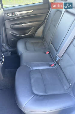 Позашляховик / Кросовер Mazda CX-5 2020 в 