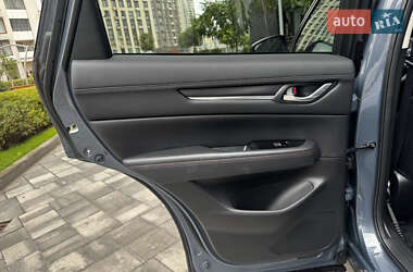 Позашляховик / Кросовер Mazda CX-5 2024 в 