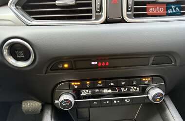 Позашляховик / Кросовер Mazda CX-5 2022 в 