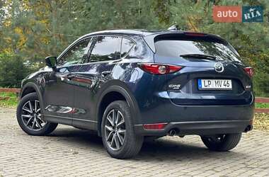 Внедорожник / Кроссовер Mazda CX-5 2017 в 