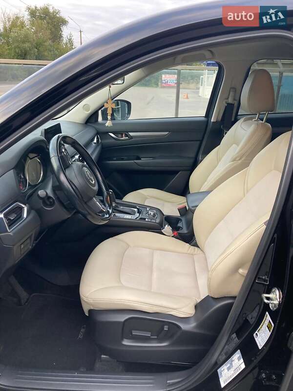 Позашляховик / Кросовер Mazda CX-5 2017 в Луцьку