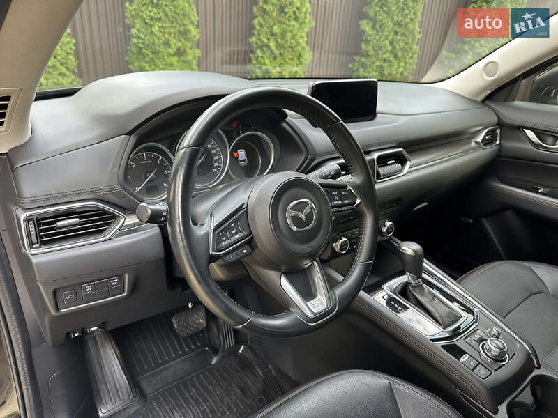 Позашляховик / Кросовер Mazda CX-5 2018 в Дубні
