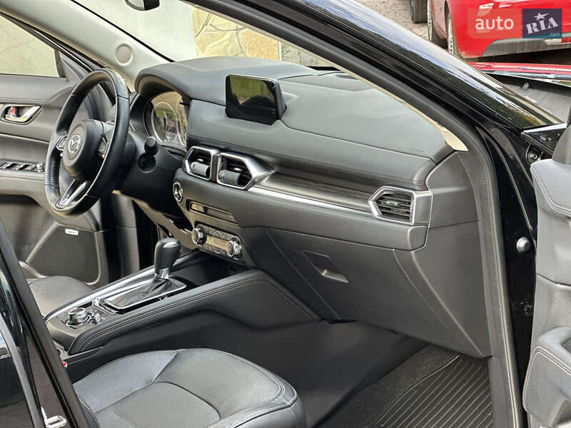 Позашляховик / Кросовер Mazda CX-5 2018 в Дубні