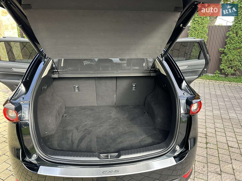 Позашляховик / Кросовер Mazda CX-5 2018 в Дубні