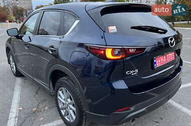 Позашляховик / Кросовер Mazda CX-5 2022 в 