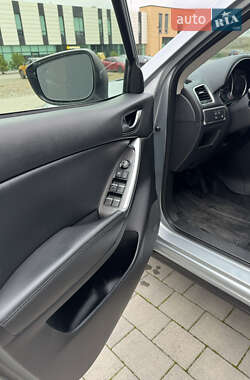 Внедорожник / Кроссовер Mazda CX-5 2016 в 