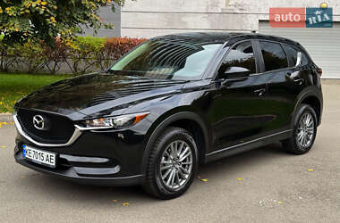 Позашляховик / Кросовер Mazda CX-5 2018 в 