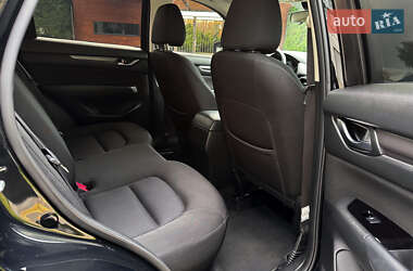 Позашляховик / Кросовер Mazda CX-5 2018 в 