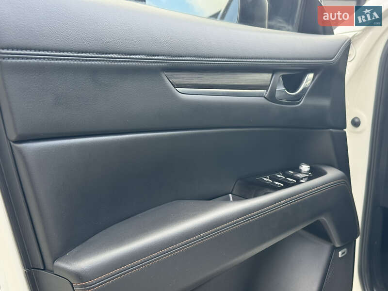 Внедорожник / Кроссовер Mazda CX-5 2022 в Ровно