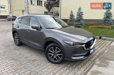 Позашляховик / Кросовер Mazda CX-5 2018 в 