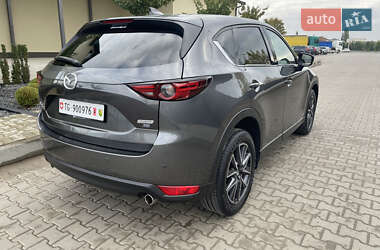 Позашляховик / Кросовер Mazda CX-5 2018 в 