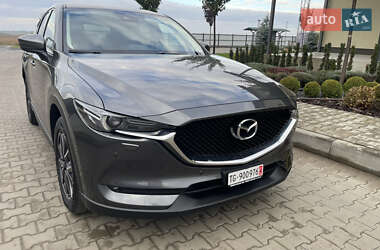 Позашляховик / Кросовер Mazda CX-5 2018 в 