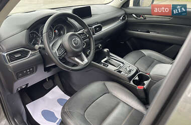 Позашляховик / Кросовер Mazda CX-5 2018 в 