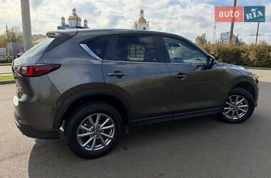 Позашляховик / Кросовер Mazda CX-5 2023 в 