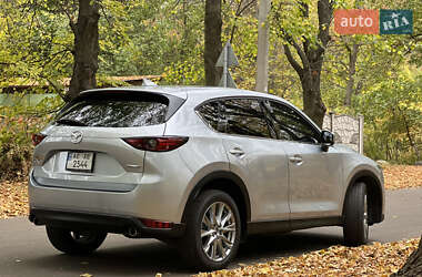 Позашляховик / Кросовер Mazda CX-5 2021 в 