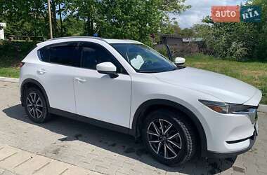 Позашляховик / Кросовер Mazda CX-5 2018 в 